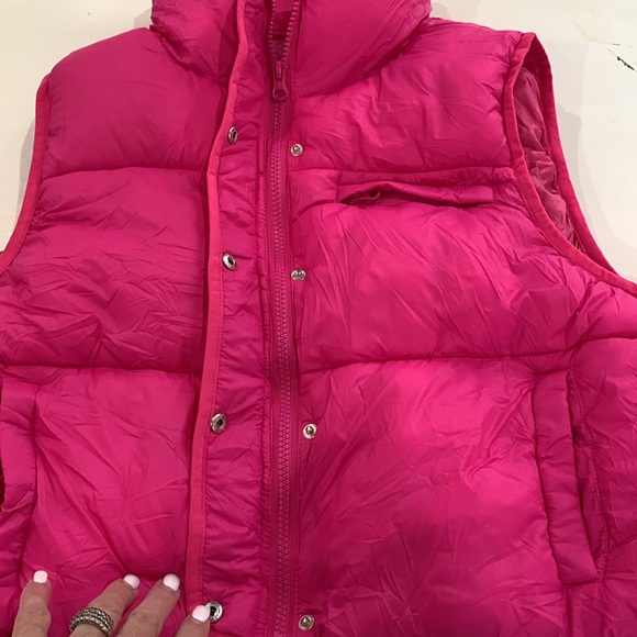 Simply Southern Bright Pink Packable Vest - Picture 7 of 13